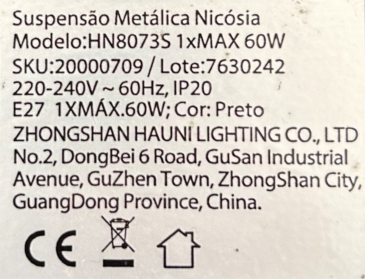 Lampada LED com suspensão metálica preta