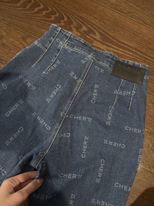 Джинсы Cher17 нові