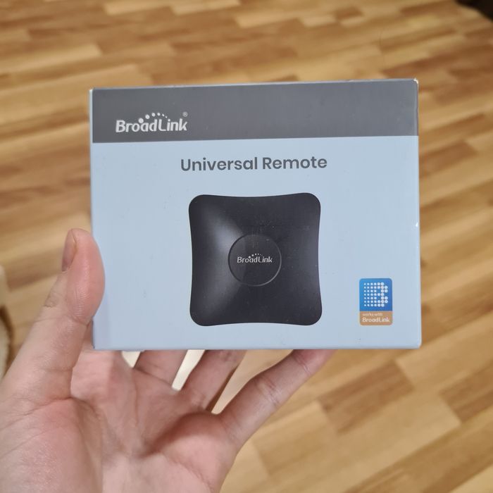 Broadlink смарт пульт дистанційного керування для розумного будинку