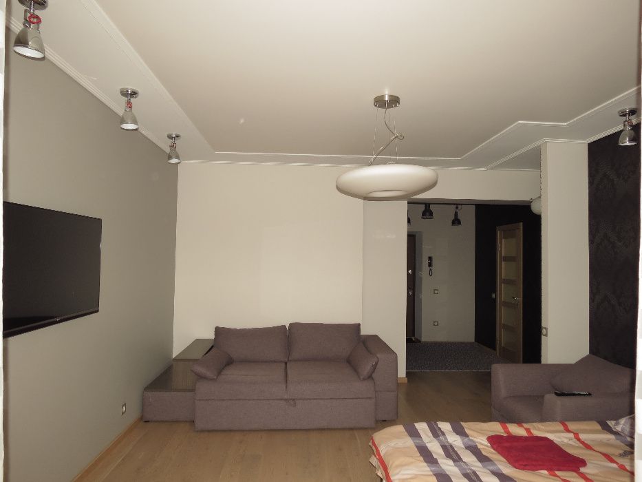 Уютная квартира возле Порт Сити , Автовокзал,Ж/Д , Smart TV