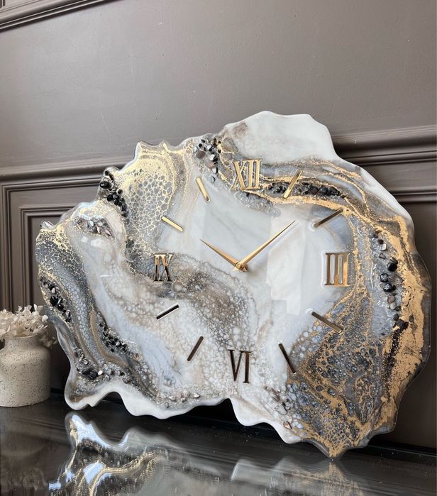 Годинник з епоксидної смоли, часы из эпоксидной смолы, подарунок