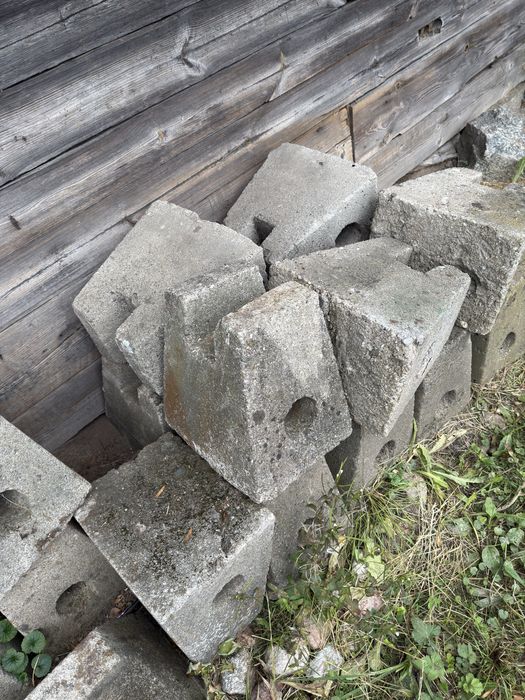 Stopy betonowe  podstawy pod legary