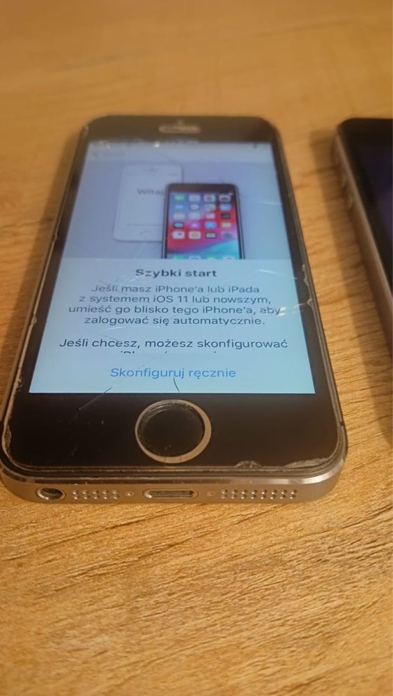 Klasyk iphone se pierwsza generacja 2 sztuki etui gratis szklo