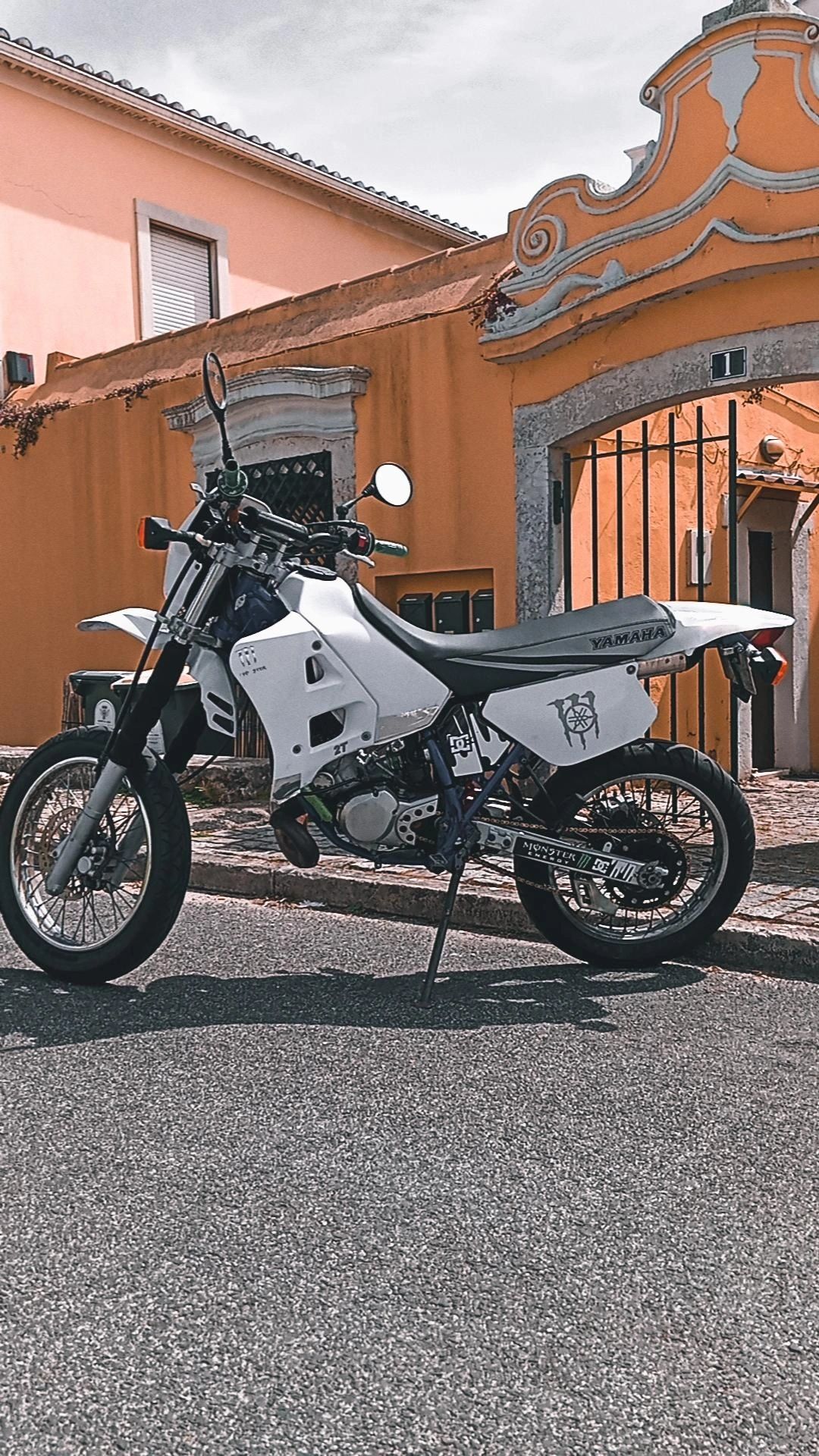 Yamaha Dt125 (170 Athena) IMACULADA.