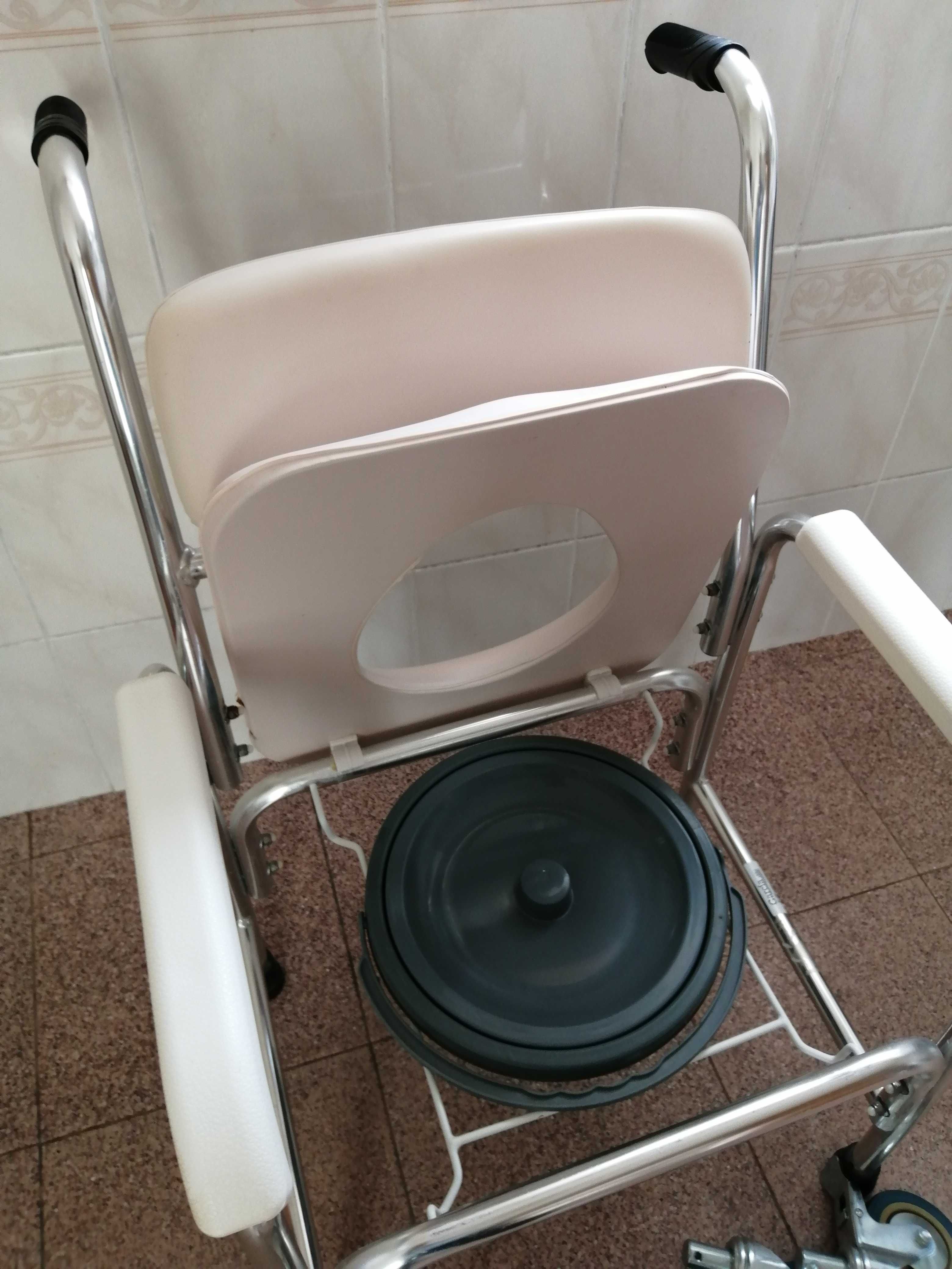 Cadeira Sanitária