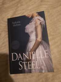 Książka Danielle Steel Suknia ślubna miękka oprawa 2020