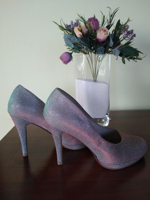 Szpilki syrenka brokat na wesele imprezę r. 40