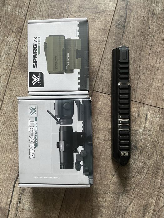 Вортекс , пікатіні  тактичне спорядження