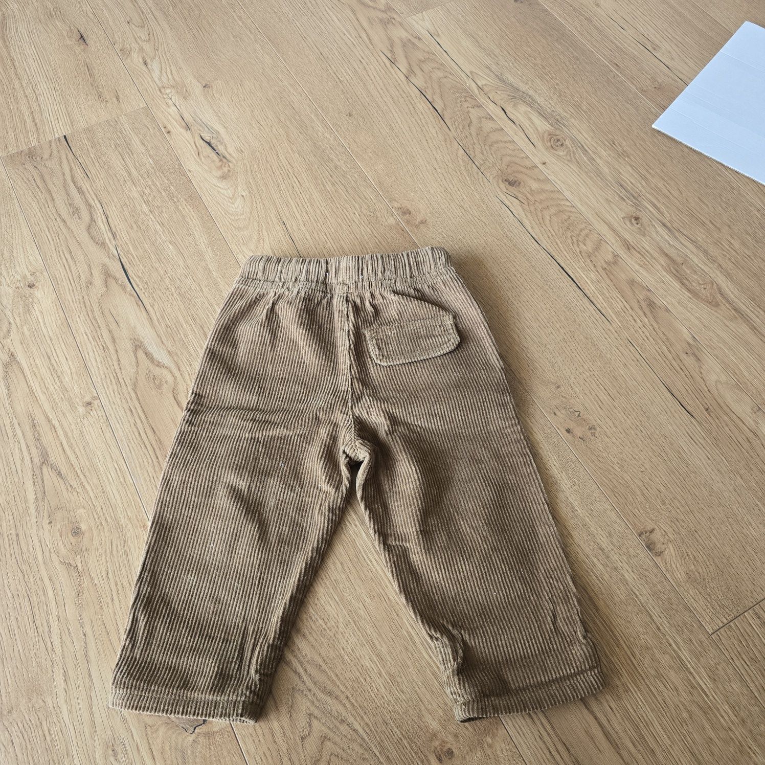 Spodnie sztruks Reserved 86 baggy low dresy