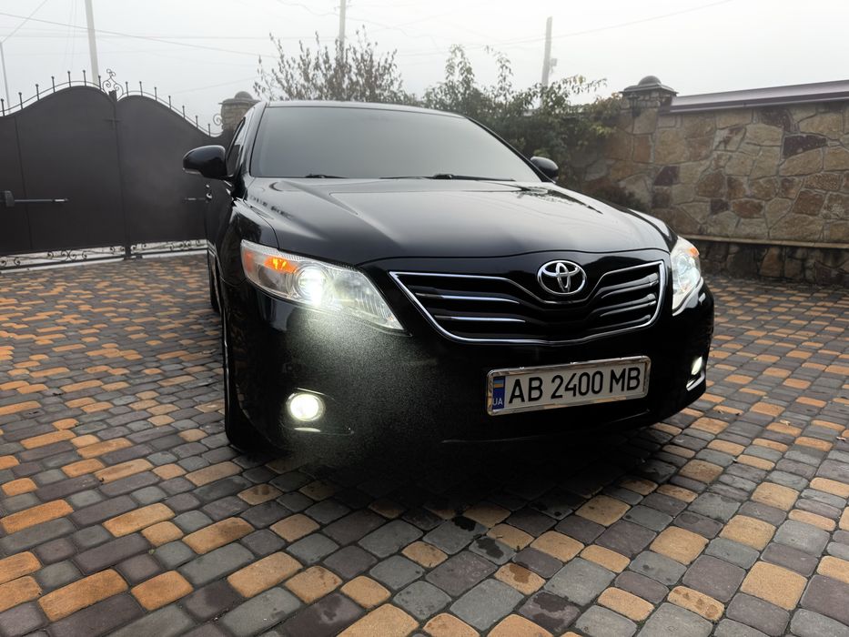 Продам надійний і досить в гарному стані легендарну тойоту.