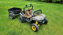 Peg-Perego Polaris Ranger Rzr + przyczepa