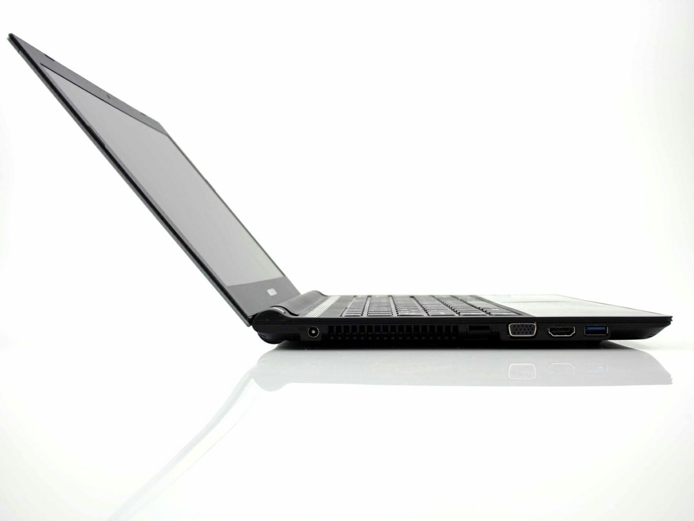 Ноутбук Medion Akoya S4216 MD 99080 ,Core i5 ,HDD 500 Гб