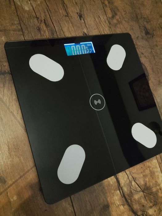 Waga łazienkowa czarna, hartowane szkło