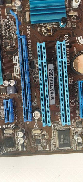 Asus M4A87TD/usb3 amd3 amd 870 ddr3