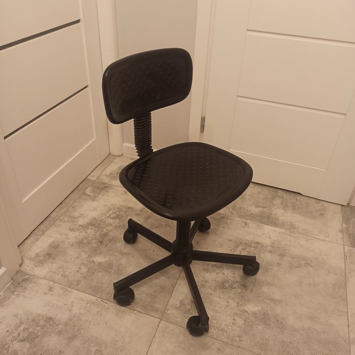 Krzesło krzesełko dziecięce obrotowe regulowane do biurka fotel biurow