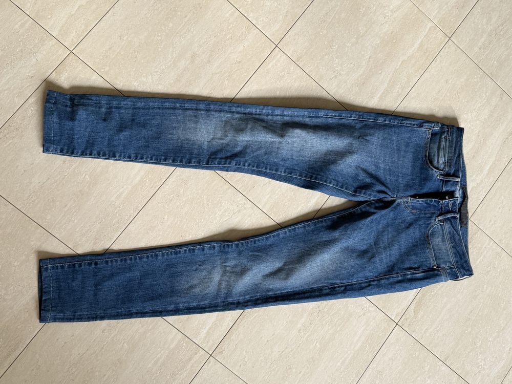 Guess dżinsy damskie slim jogger 26 spodnie