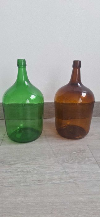 Garrafões em vidro decorativos