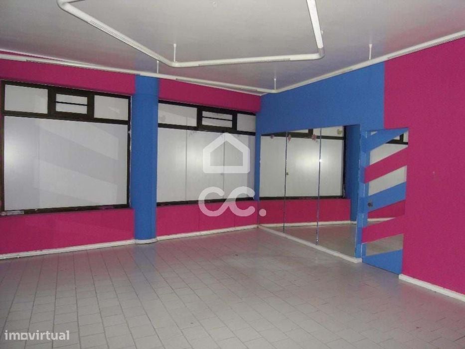 Loja em centro comercial - Loja