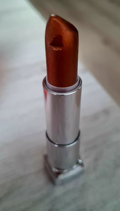 Pomadka Maybelline 225 Spiked Cinnamon