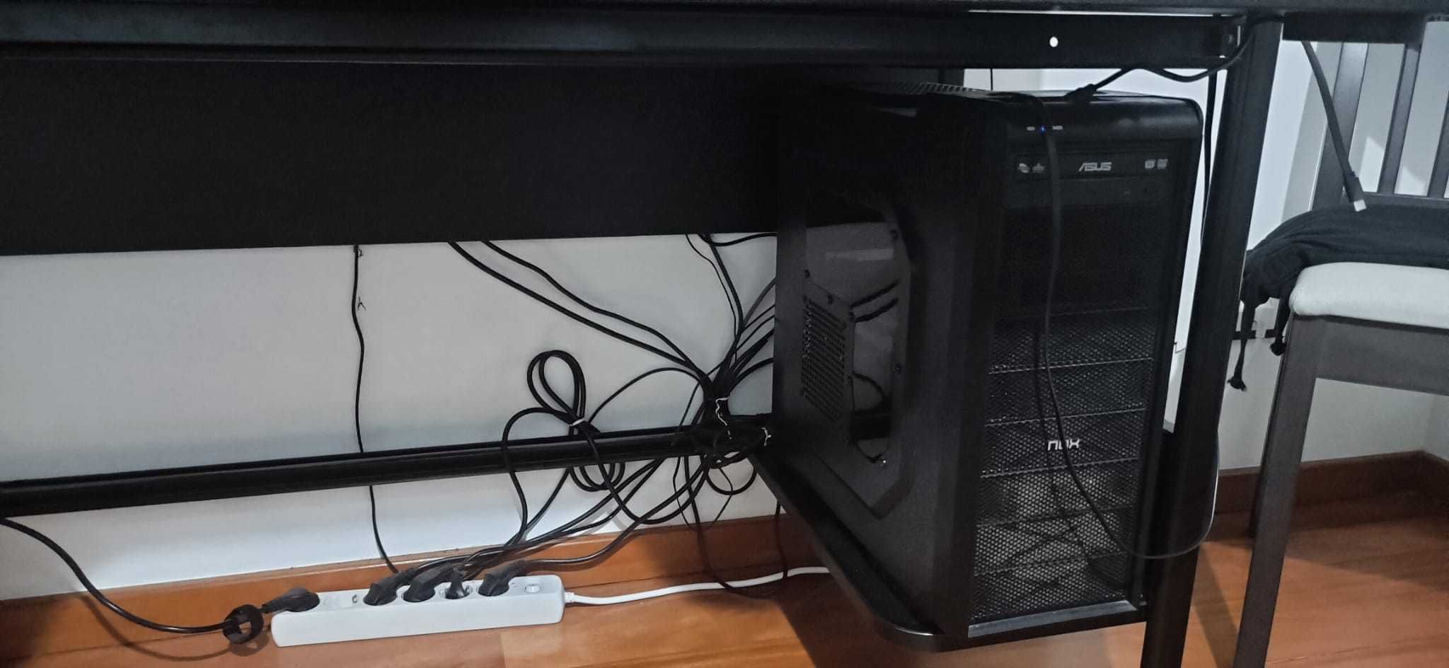 PC gaming: i5-6600, 16GB Ram, GTX 1060