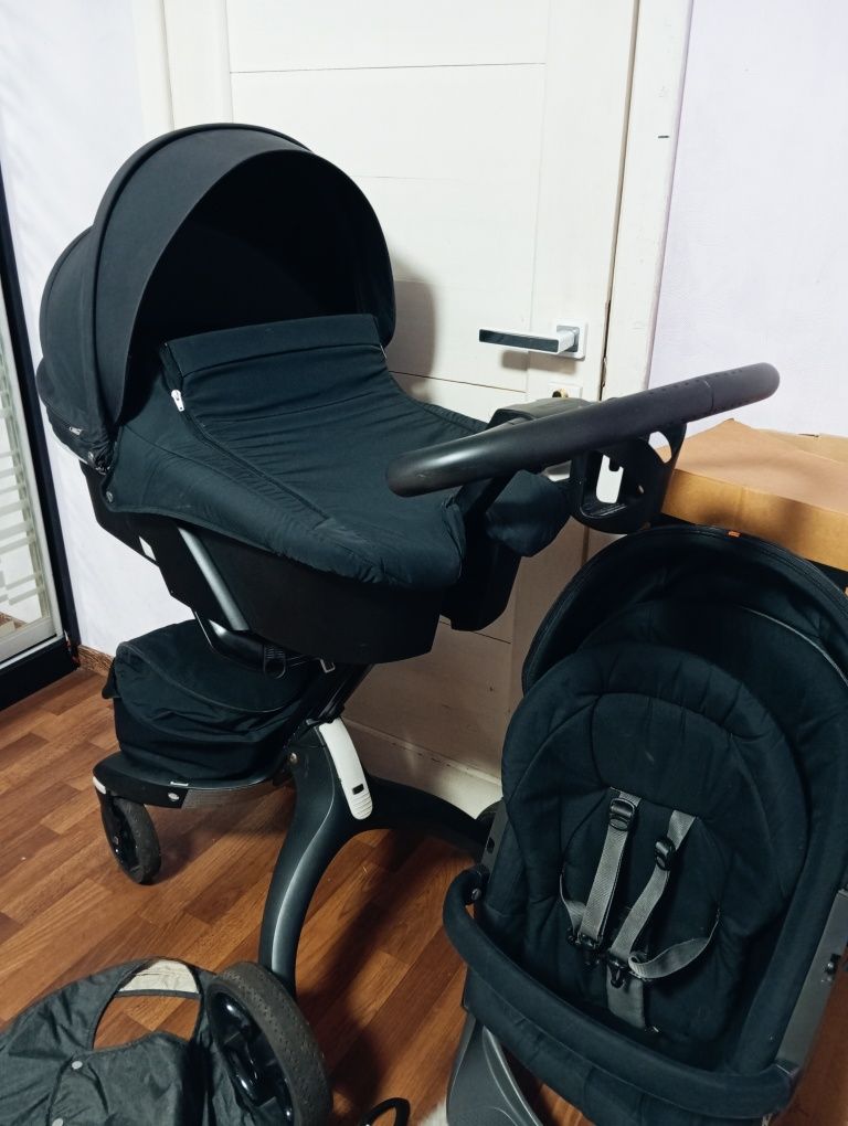 Коляска Stokke V 5
