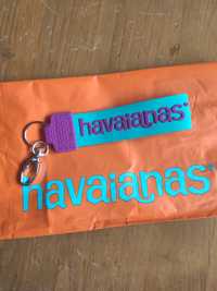 Porta-chaves marca "Havaianas" novos