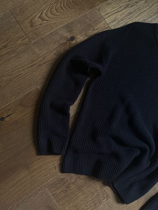 Светр пуловер чорний  jack&jones оверсайз