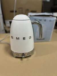 Chaleira Elétrica Smeg Anni 50 KLF04WHEU Temperatura Variável ( NOVA)