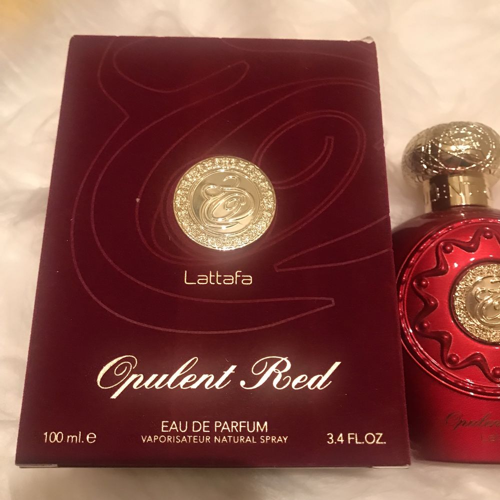 Парфюмированная вода унисекс оаэ Lattafa Opulent Red