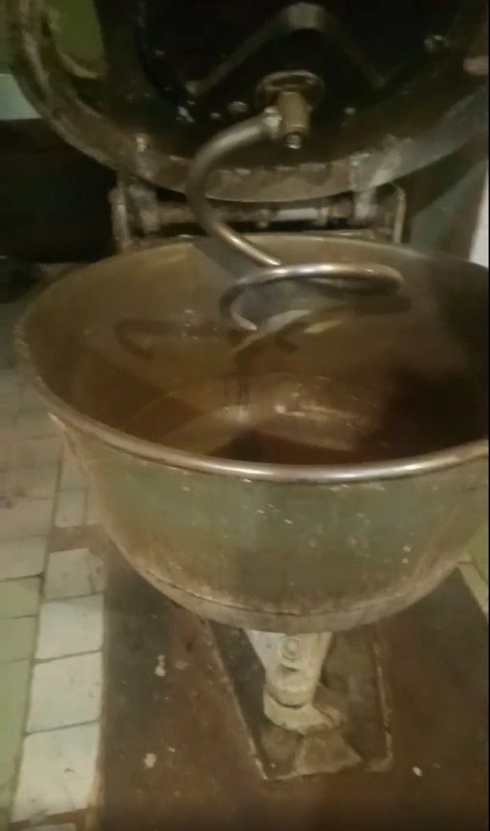 2 радянськi тiстомiси 380v