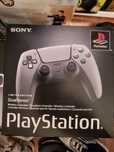 Comando PS5 30 anos
