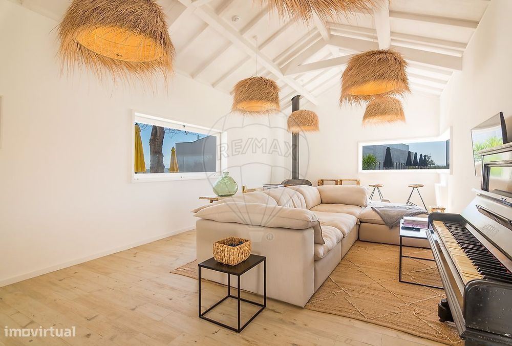 Moradia T10 para venda