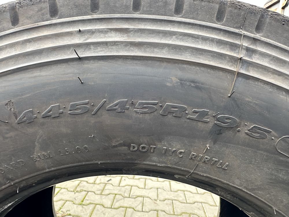 Leao T820 445/45R19.5