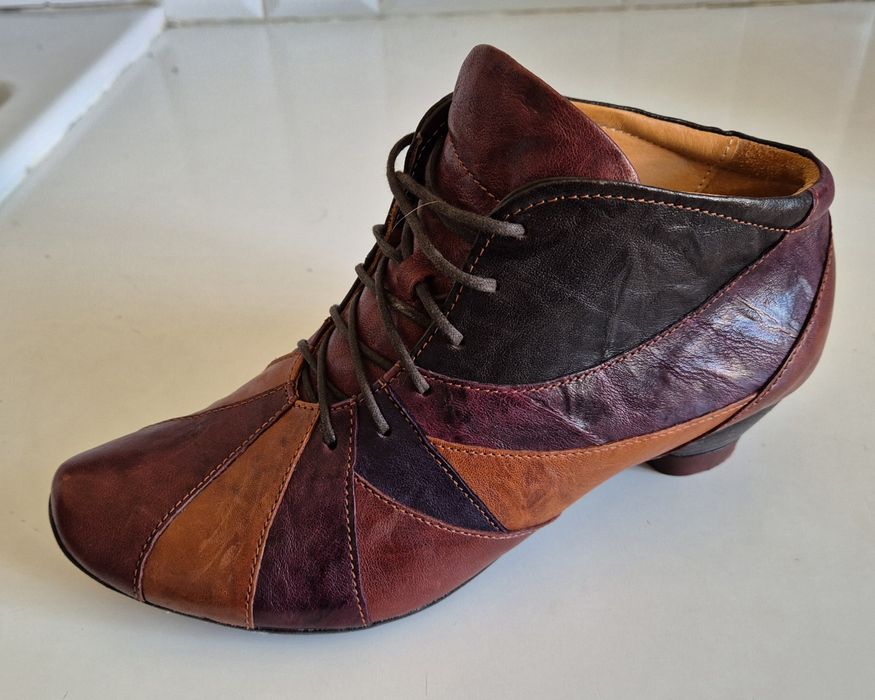 THINK ! roz. 38 Skóra naturalna w całości super stan