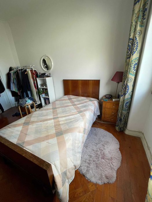 Cama corpo e meio ( para colchão 1,90 x 1,05)