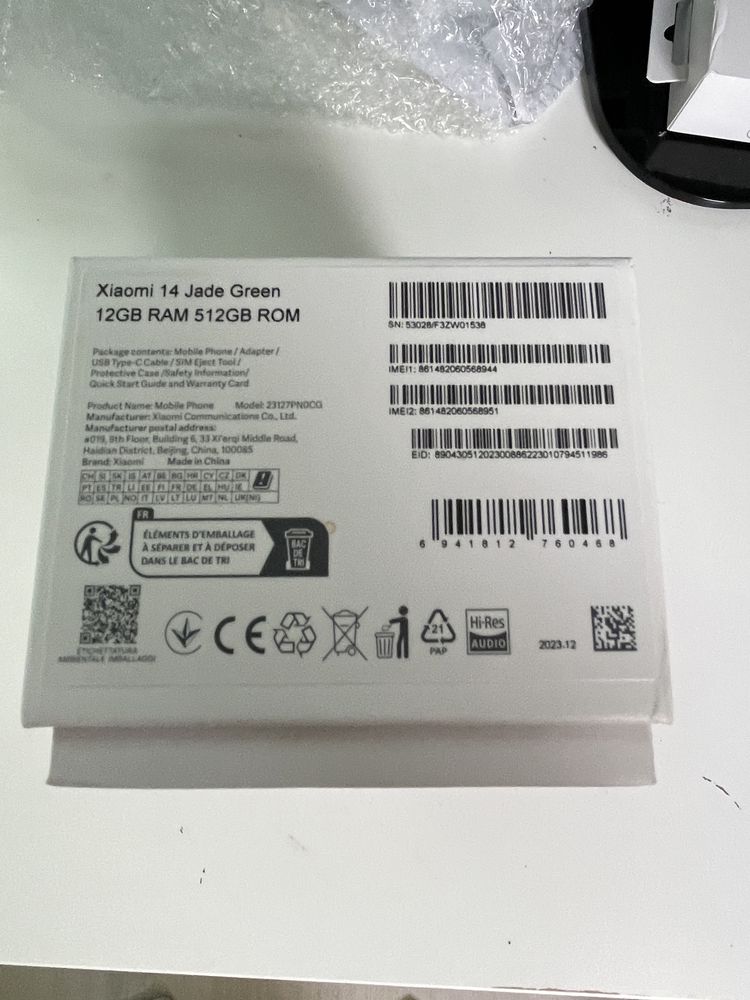 Telefon XIAOMI 14 z smartwatchem