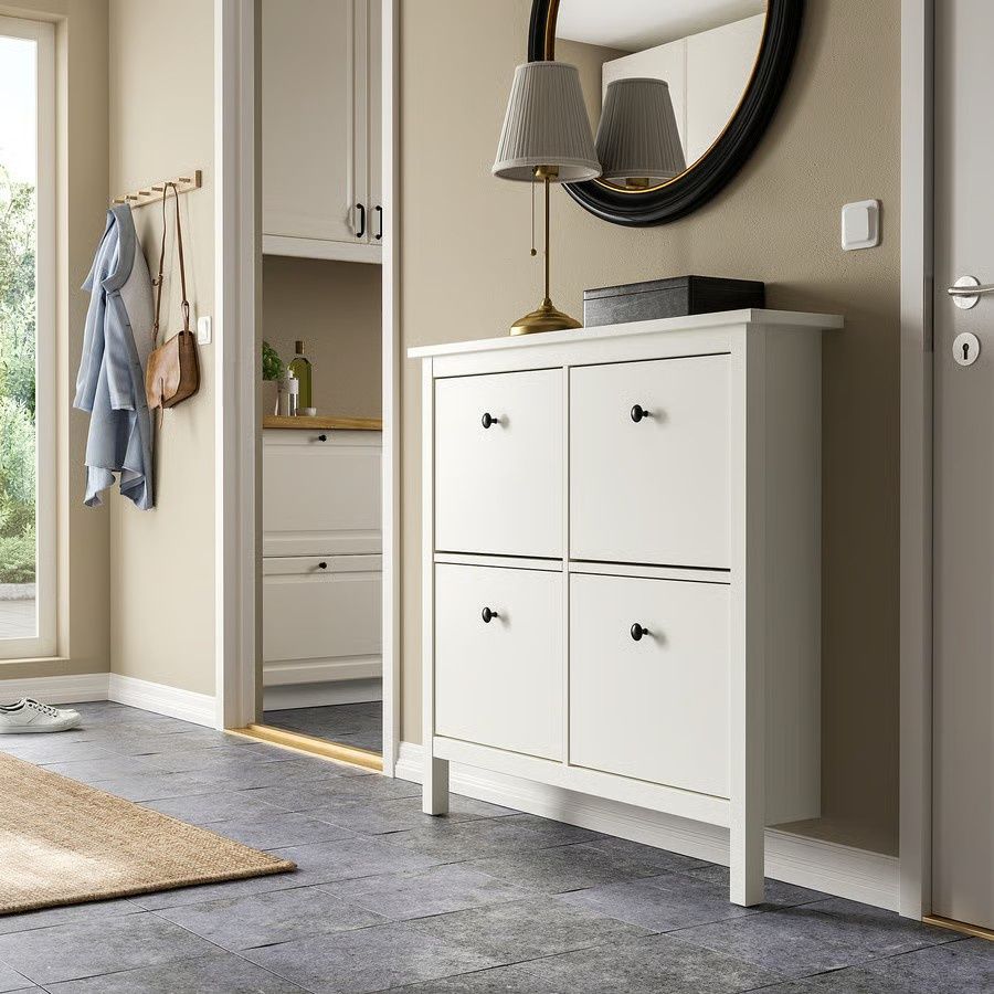 Sapateira branca IKEA