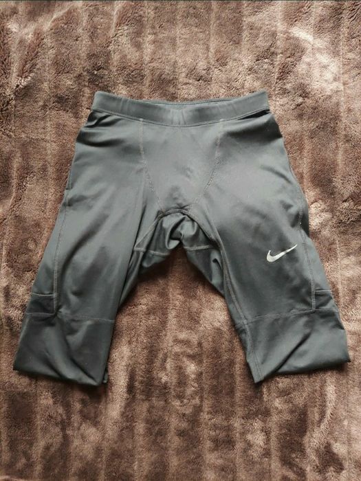 Штани лосіни компресійні фірми nike dri-fit  оригінал 

Стан хороший