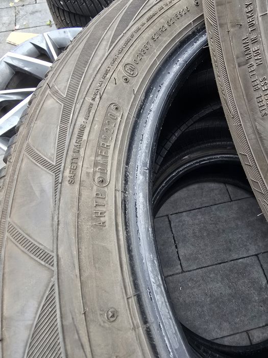 Opony zimowe Falken 205 60 r17