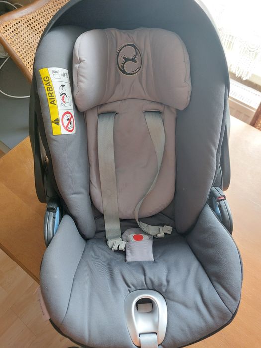 cyber cloud q nosidelko I fotelik dla niemowlaka