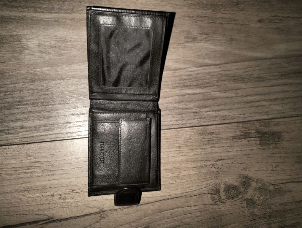 Портмоне Кожаный