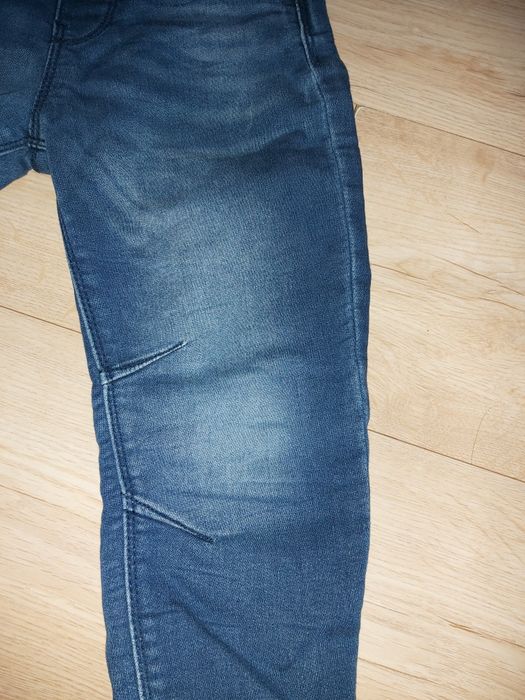 Spodnie joggery , jeansy chłopięce f&f rozmiar 104