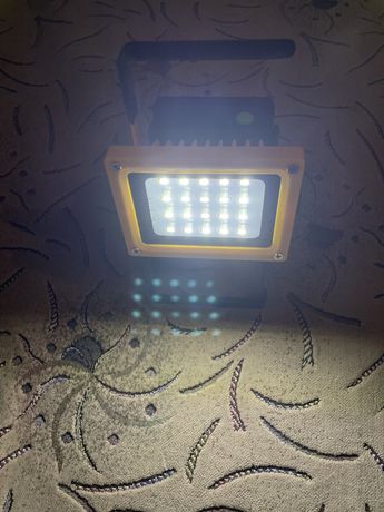 Прожектор фонарик LED lamp