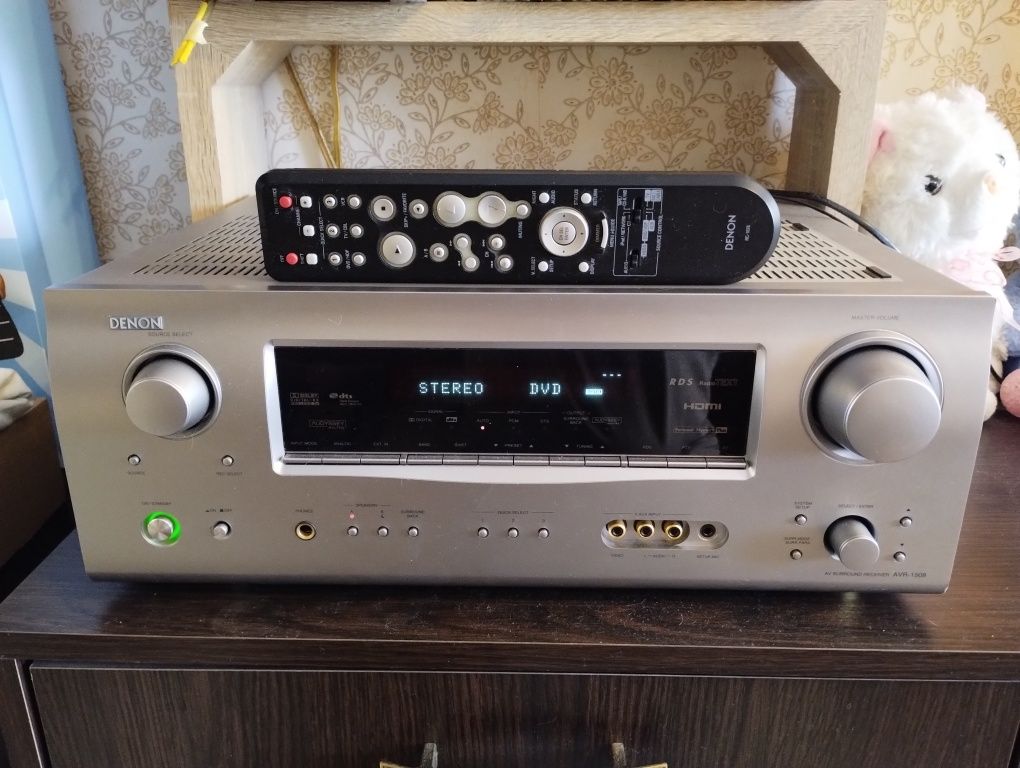 Denon AVR 1508 в дуже гарному стані. 7.1 по 110 Вт. Пульт