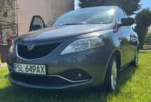 Lancia Ypsilon Super samochód