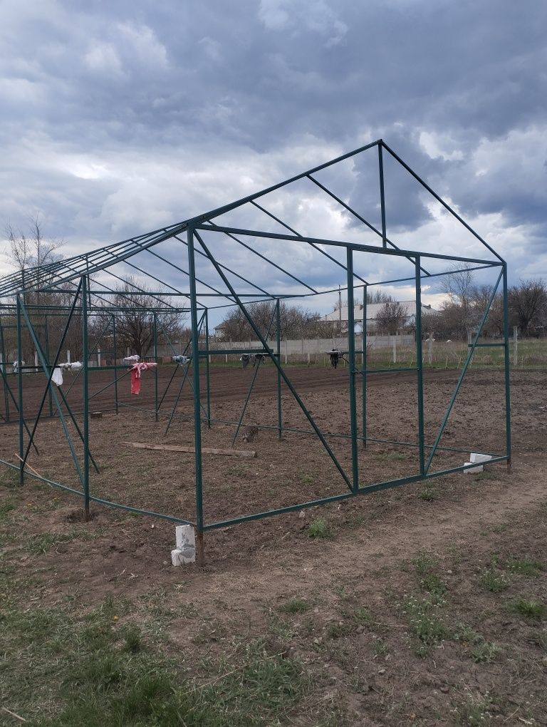 теплица 10*4 бу металлическая