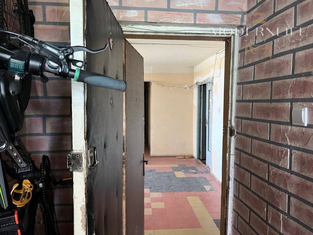 Продаж 1к квартири вул. Мілютенко 3