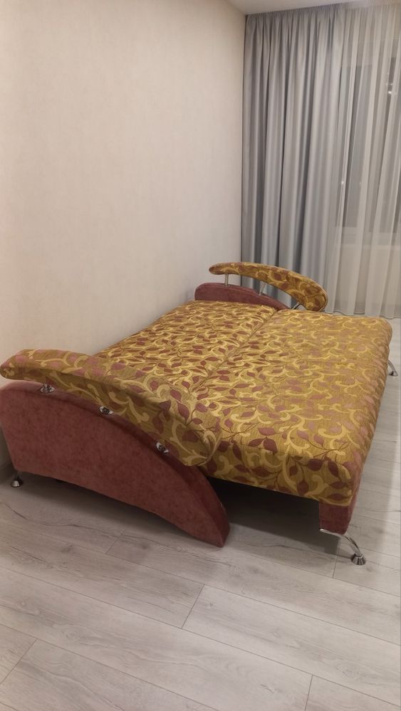 Продам диван терміново