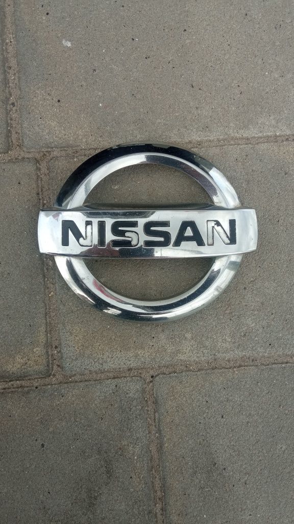 Значок автомобіля Nissan