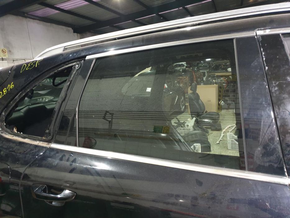Vidro porta trás direito PORSCHE Cayenne (92A)